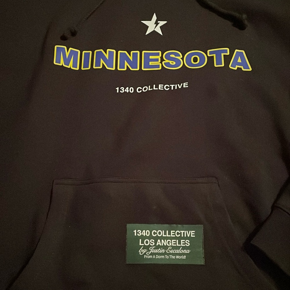 1340 Minnesota Vikings Justin Jefferson Hoodie - Picture 2 of 4